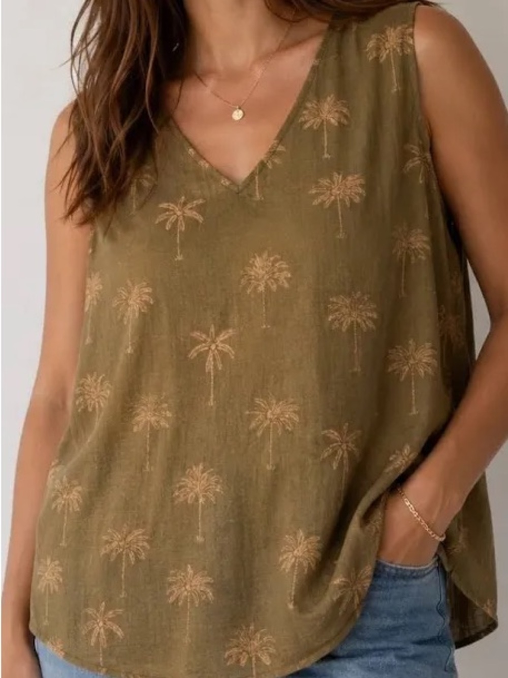 C&C California Olive Palm-Print V-Neck Sleeveless Linen Tank